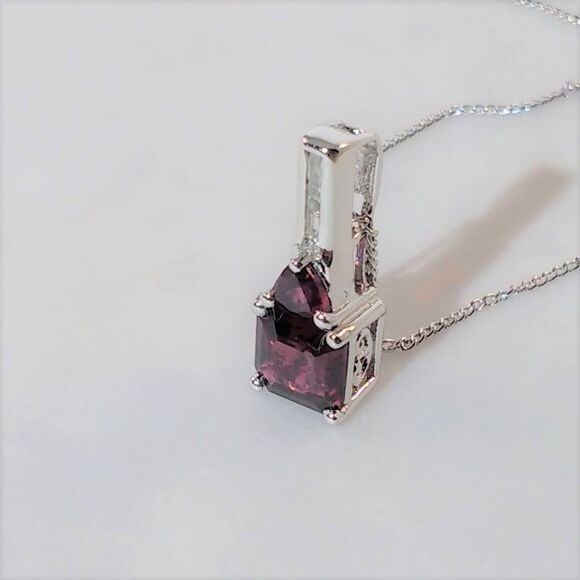 Rhodolite Garnet 1.4 Carats Pendant Necklace Sterling Silver - Picture 5 of 6